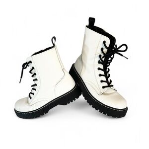 Sincerely Jules White Leather Combat boots Harley Bikercore Women’s size 8.5
